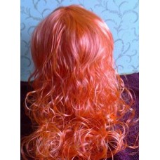 Oranžinis perukas